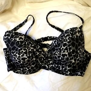Black leopard bikini top